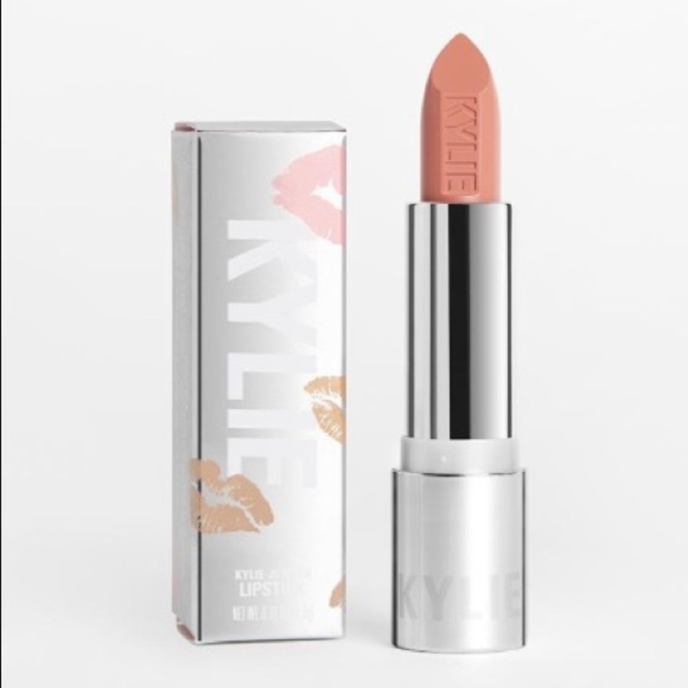 Kylie Jenner creme lipstick